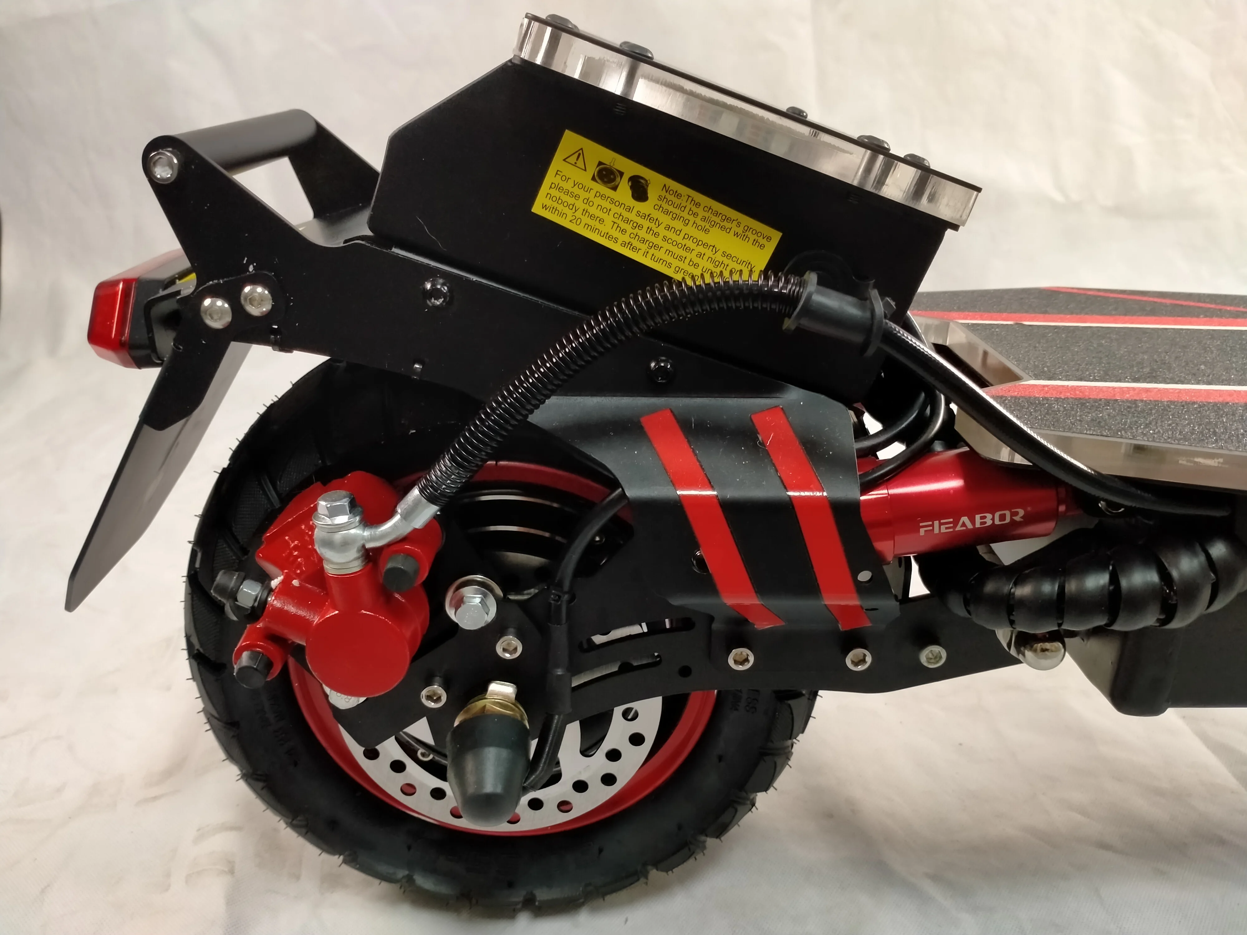 2021 Factory Powerful Electric Scooter 2400W Dual Business Motor Fashion Modern Electric E Scooter