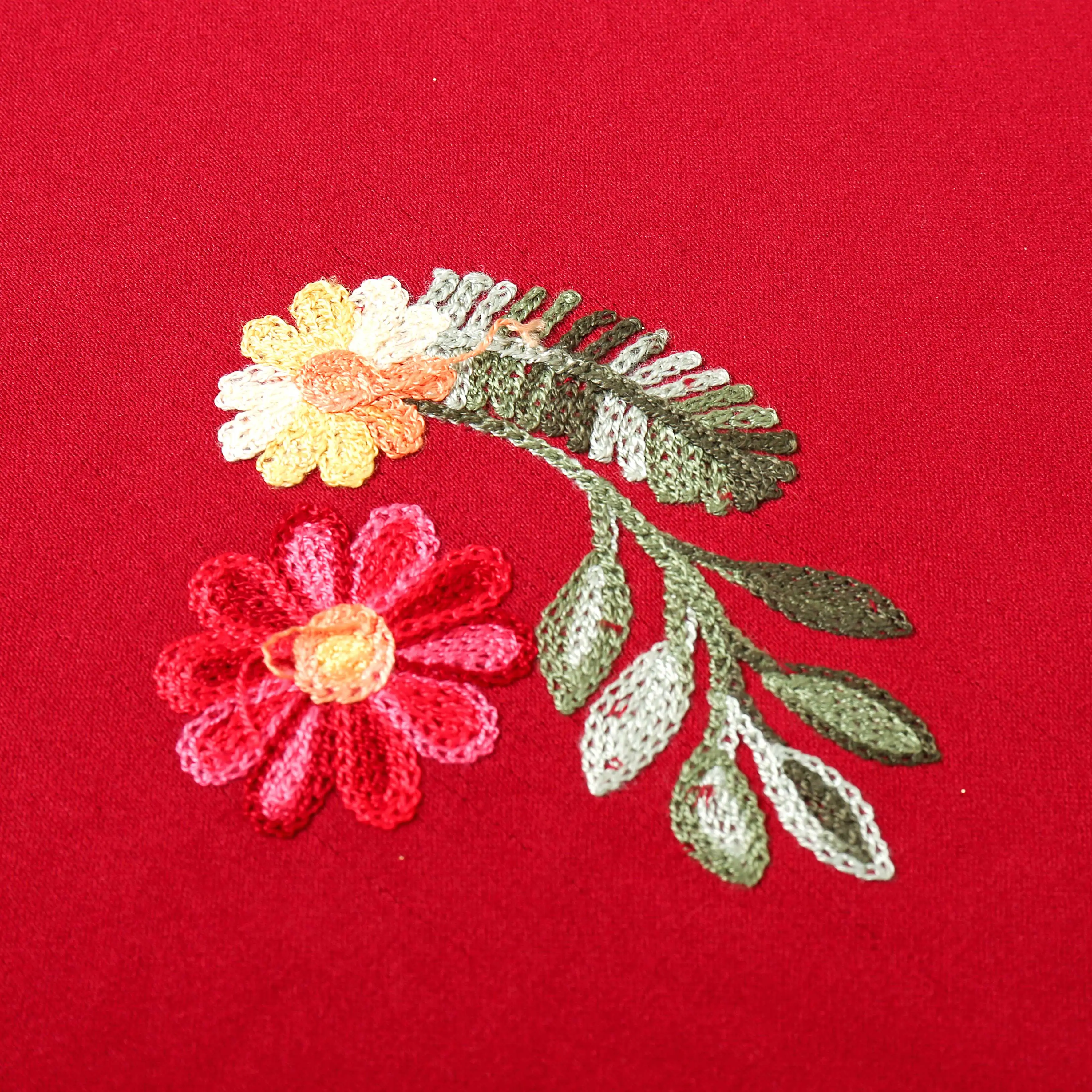 Boutique Vintage Embroidery Muslim Scarf Women Characteristic Satin Embroidery Scarf