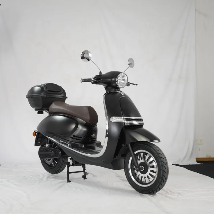 50cc electric scooter retro 12 inch tire with 72V removable lithium battery