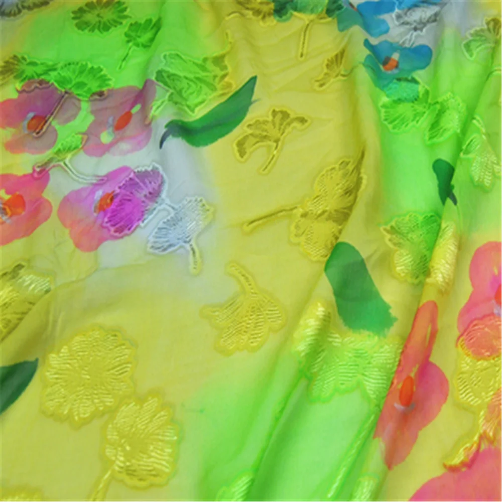 Comfortable Feeling Material Nice Floral Design Cheap Price Ready Goods Silk Jacquard Fabric for Women Dress