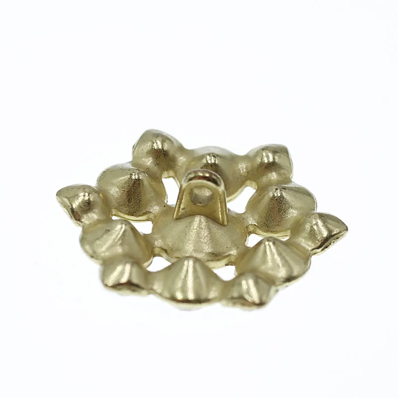 
New fashion fancy flower shinny diamond Zinc alloy sewing buttons 