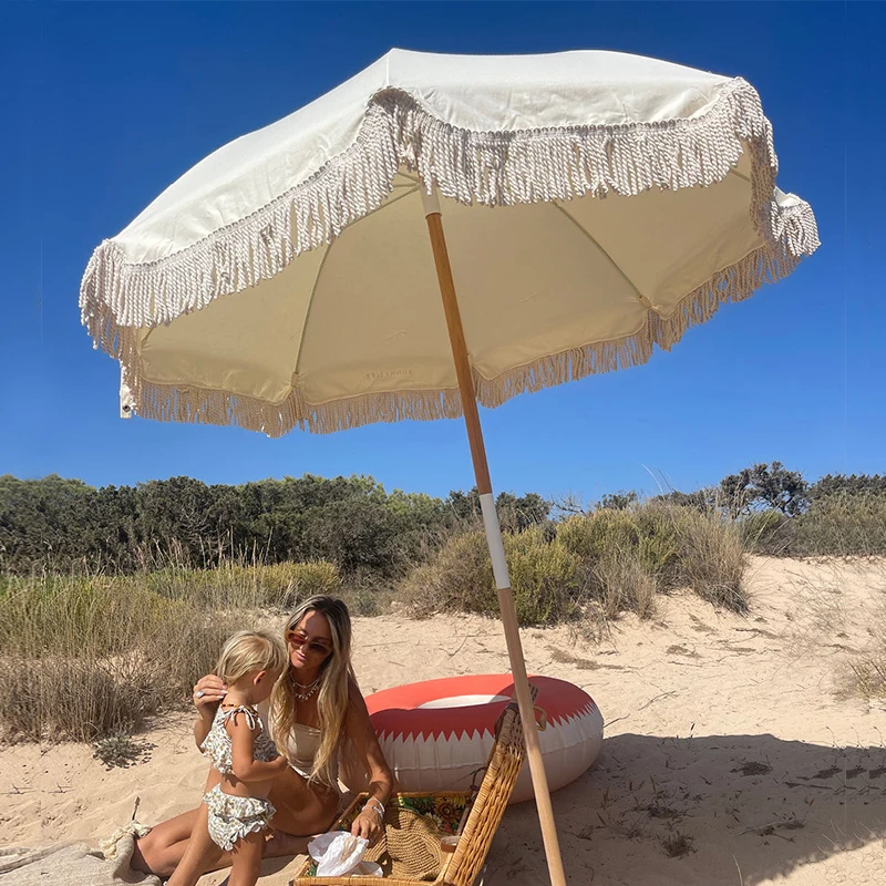 High Quality Luxury Boho Wooden Canvas Outdoor Garden Beach Sun Parasol Canopy White Vintage Fringe Beach Umbrella With Tassels