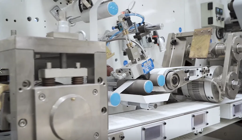 Cost-effective used small scale sanitary pads machine sanitary napkin machine pad production line