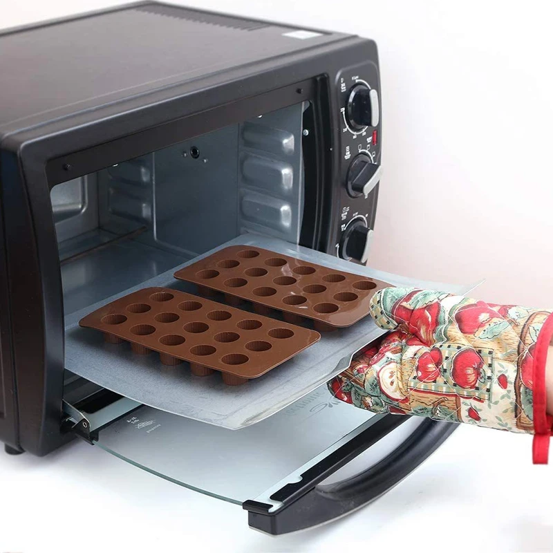 Customized 15-Cavity Non Stick Food Safety Mini Cup Chocolate Mould Silicone Peanut Butter Molds For Diy Baking