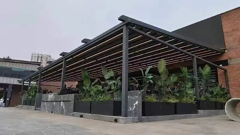 Factory Prices  Folding Pergola Retractable Roof Pergola Waterproof Sunshade Retractable Canopy For Restaurant Outdoor