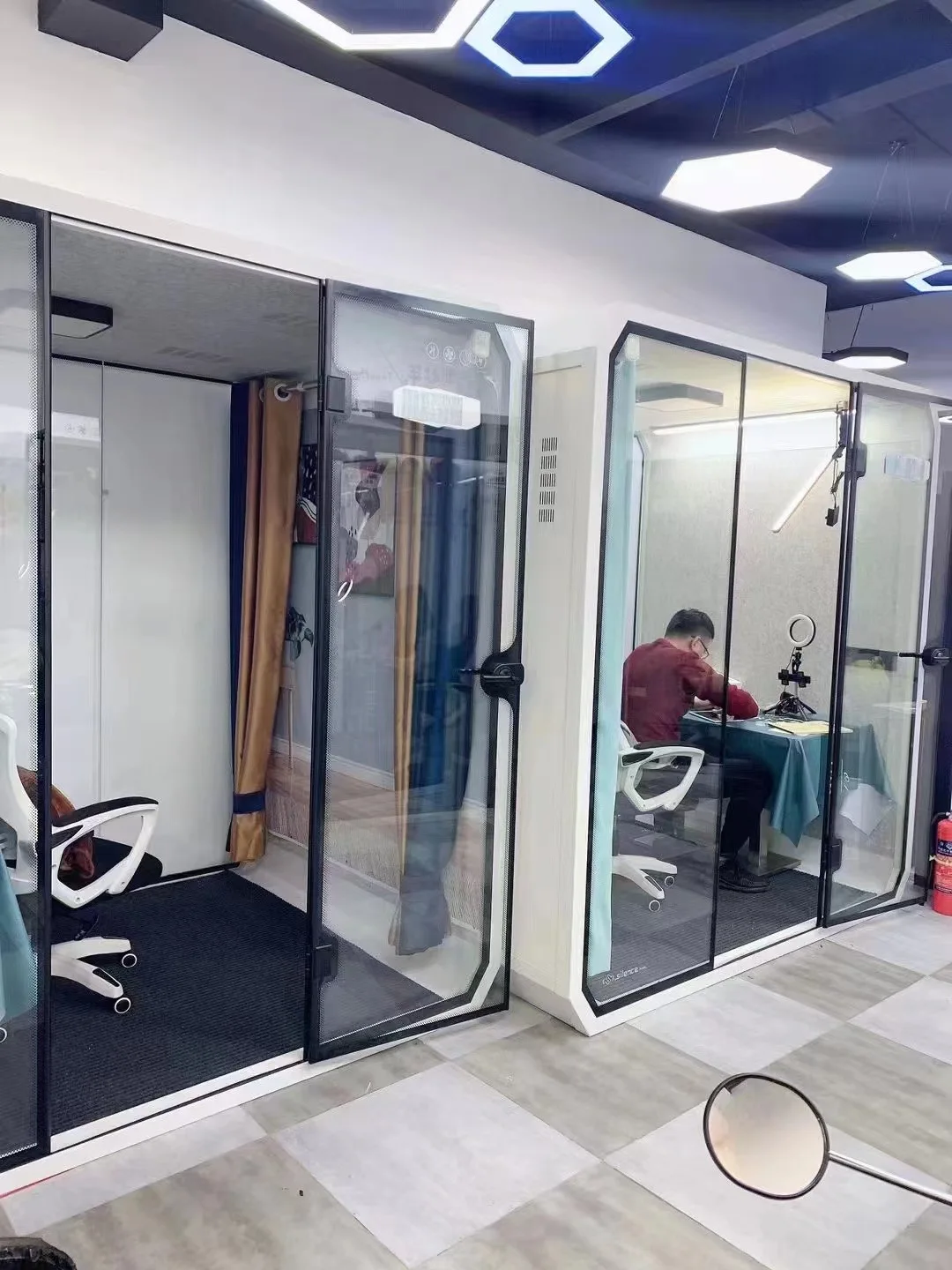 Office Pod Meeting Work Pods Acoustic Silent Cabin For Office Soundproof Booth