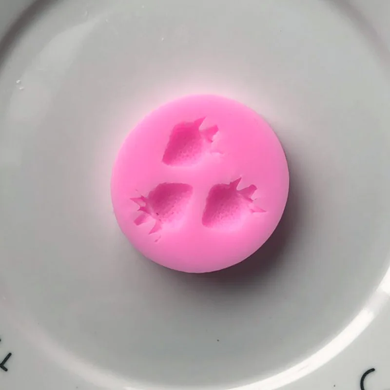 Saffron Strawberry cake fondant silicone mold Chinese Manufacture factory price strawberry silicone beads maker