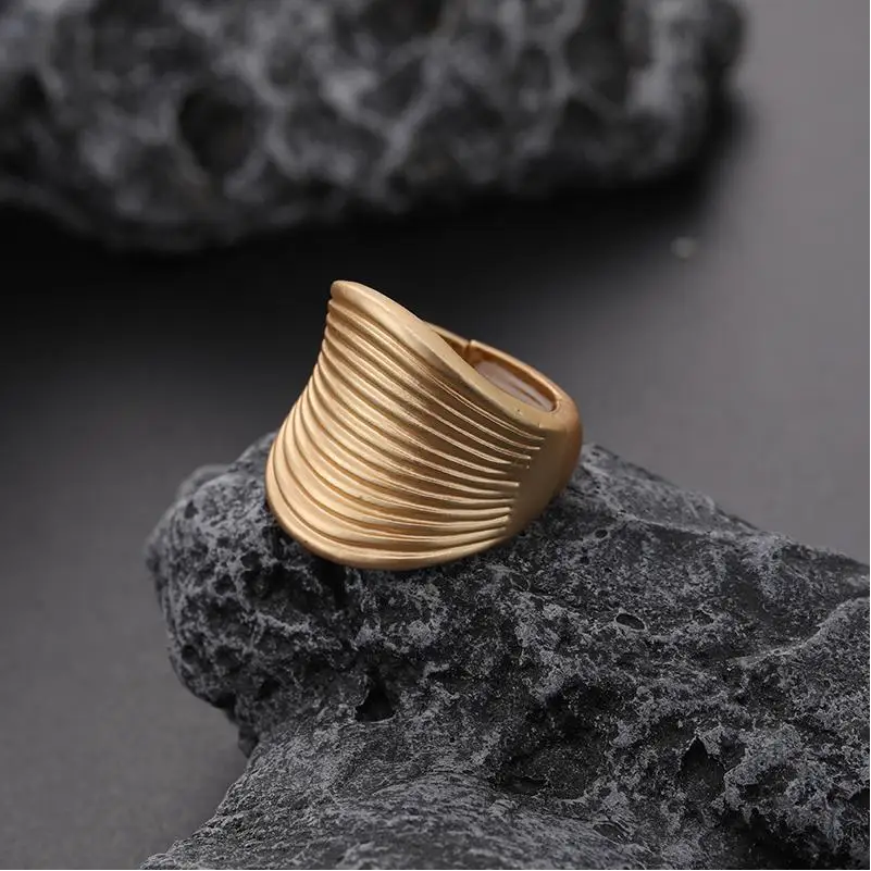 Stainless Steel Rings 2022 Double Gram Hand Skull Oem/Odm Quartz Titanium Fashion Male Latest Wedding Inlay Rings Combo Women