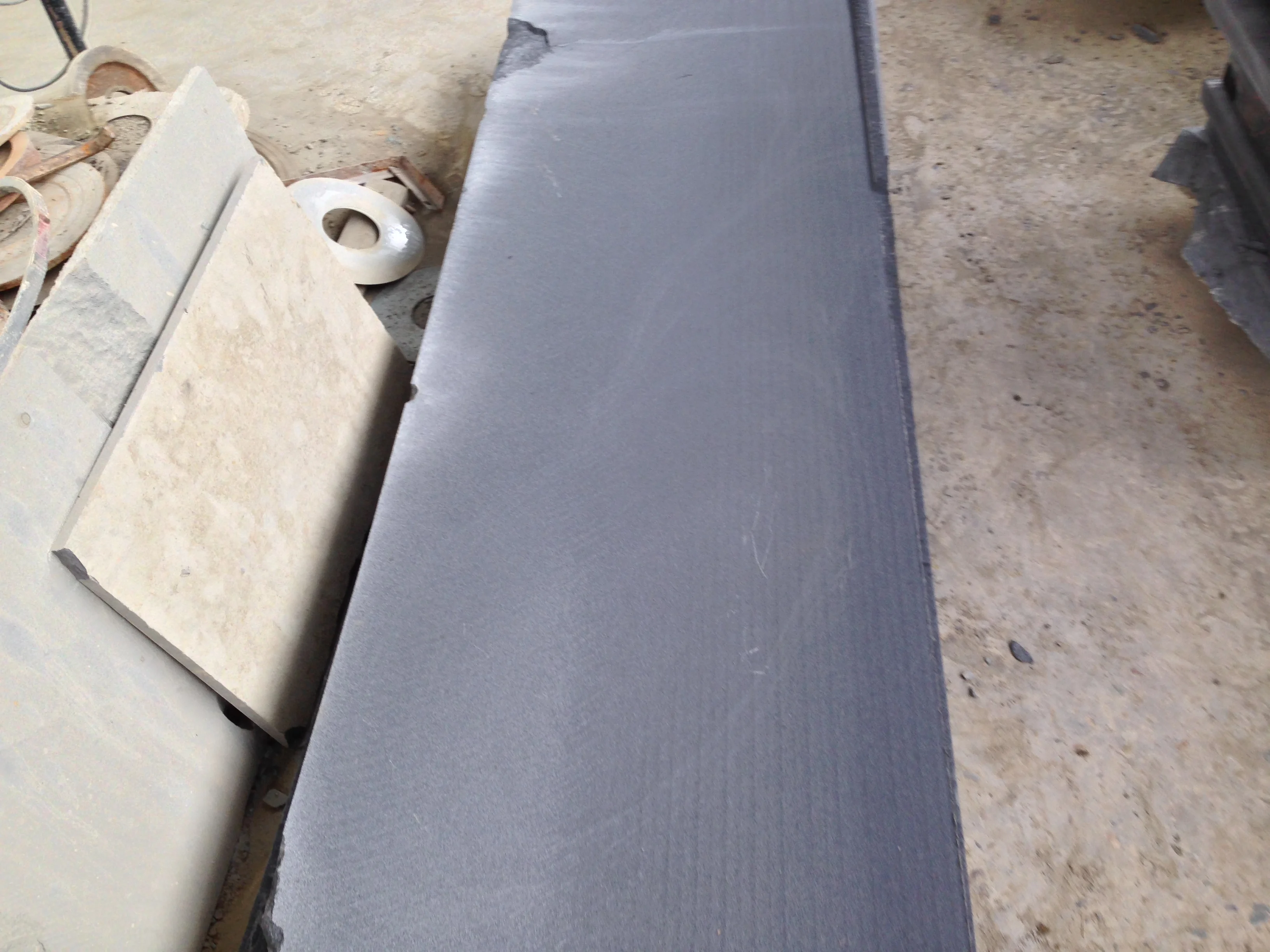 Acceptable cut size non slip stair steps paving stones natural sand stone board black sandstone