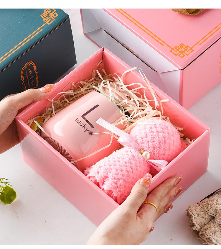 Promotional Towel For Women Her bridesmaid gift box set Valentines Wedding Gifts For Guests Souvenirs Mug Cup birthday gift set