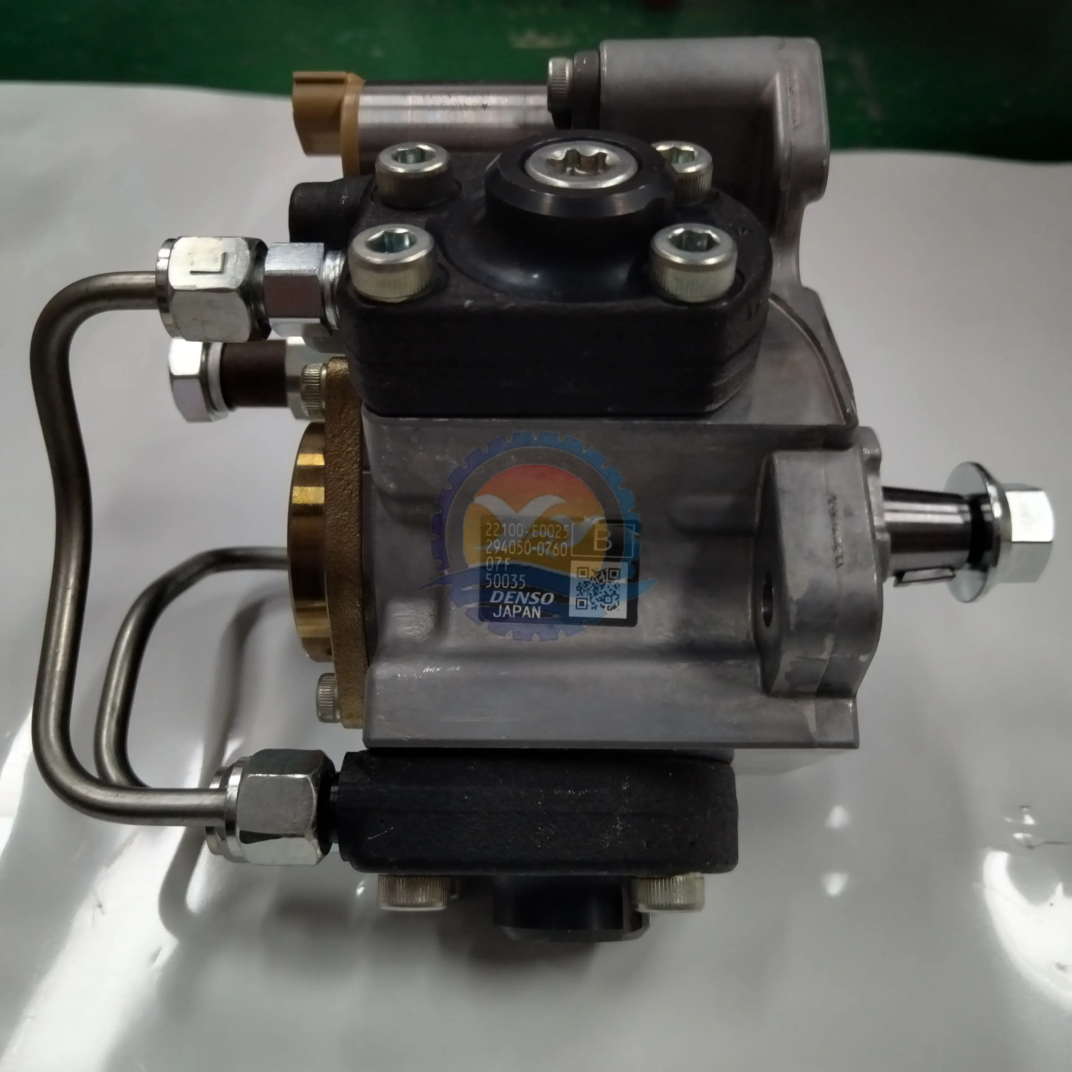 Common Rail Fuel Injection Pump 294050-0760 22100-E0025 Suitable For Hino J08E Kobelco SK350-8 Excavator