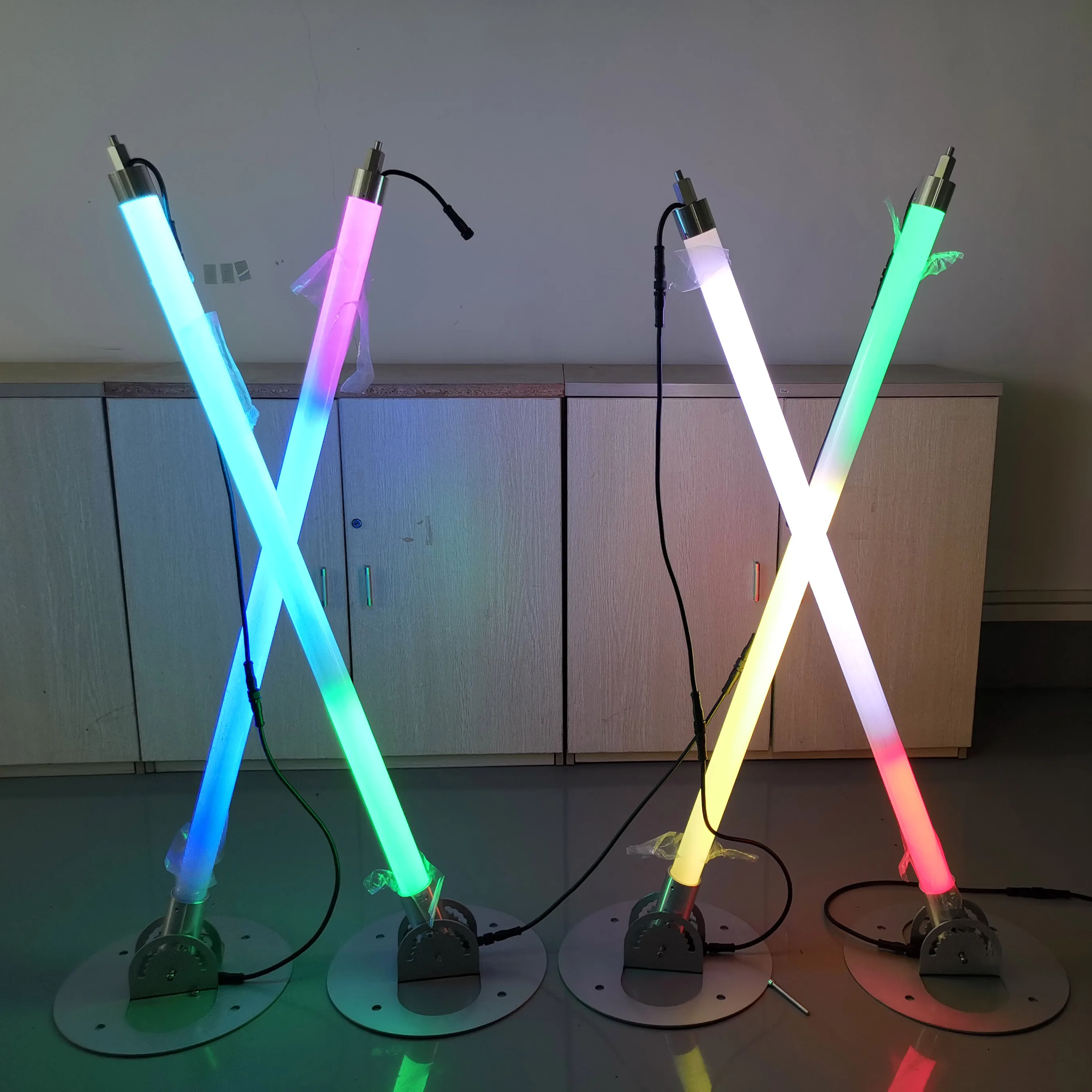 DMX 3D LED Tube Light with Madmapper for Club Stage Events