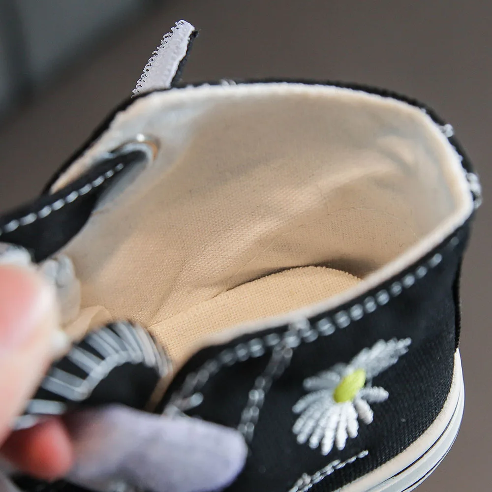 
Wholesale children low top embroidery daisy plimsolls kids canvas high top shoe 