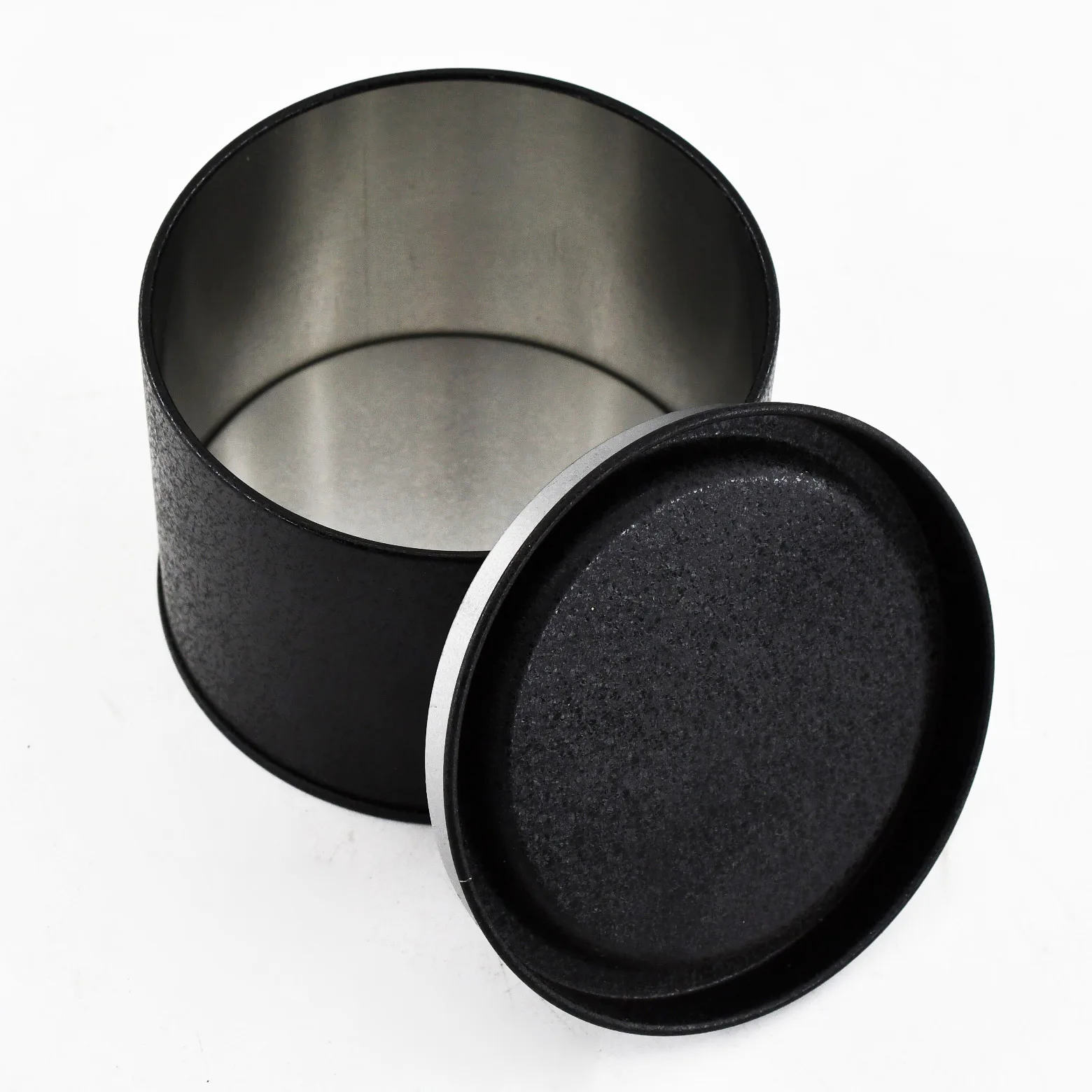 Wholesale Unique Ice Crackle Design Aesthetic Black Metal Travel Candle Jars For Christmas Gift