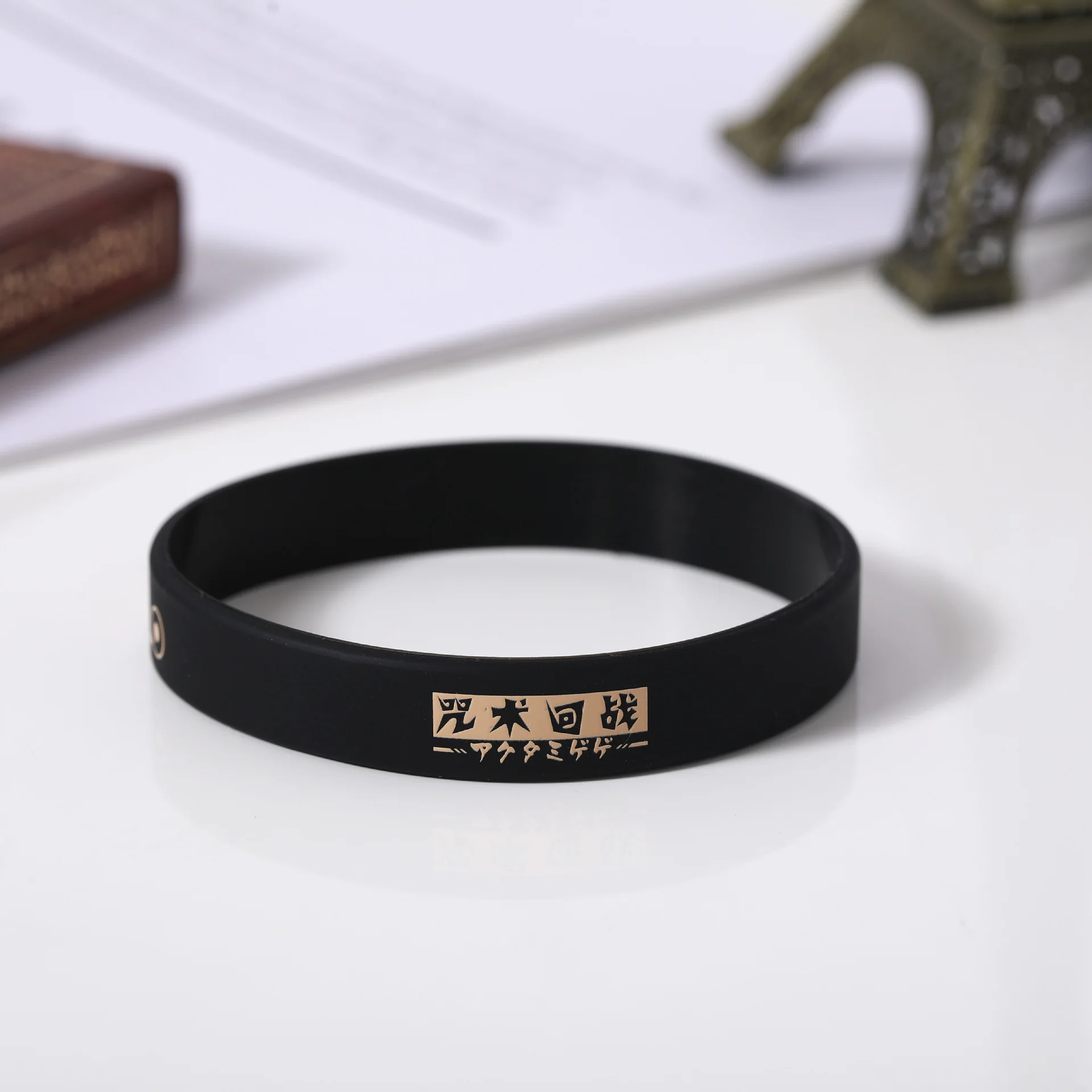 Hot Selling Anime Bracelet Jujutsu Kaisen Peripheral Silicone Bracelet