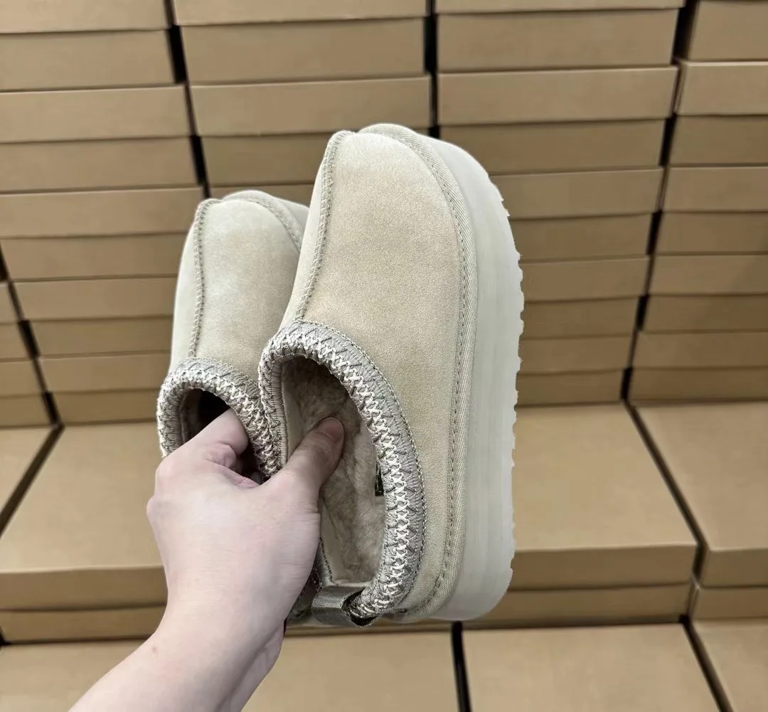 Top quality Australia Wool Sheepskin Genuine Leather Warm Slip-on Tasman Slippers Snow U G Boots Shoes For Women