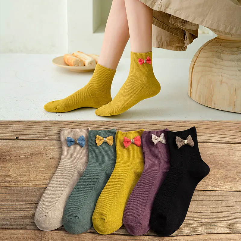 In stock female winter novelty cotton cerw socks Japanese cute bowknot socks women