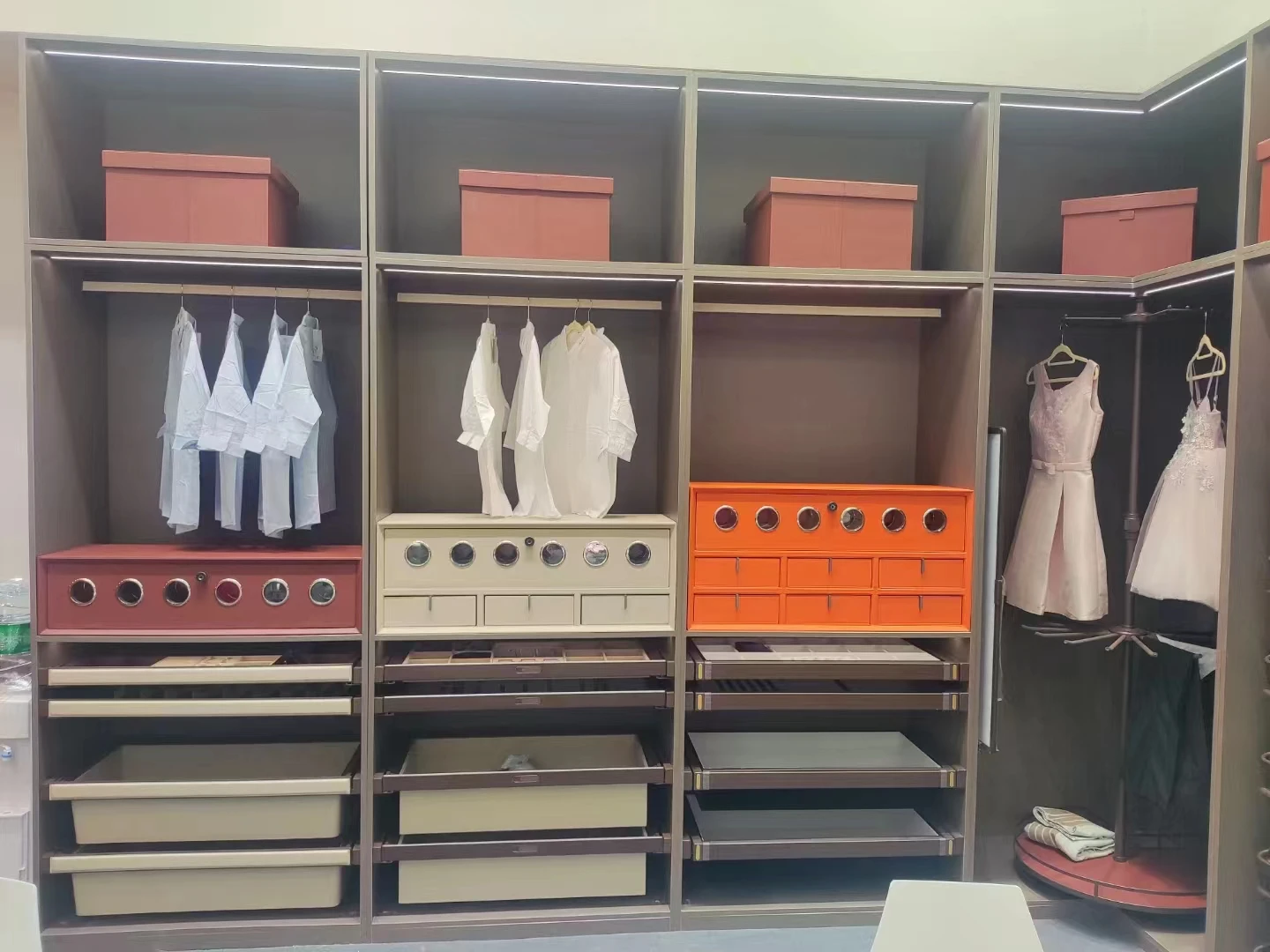 Aluminium Walnut Wood Wardrobe Drawer Slide Closet Organizer Pull Out Soft Close Leather Trouser Rack