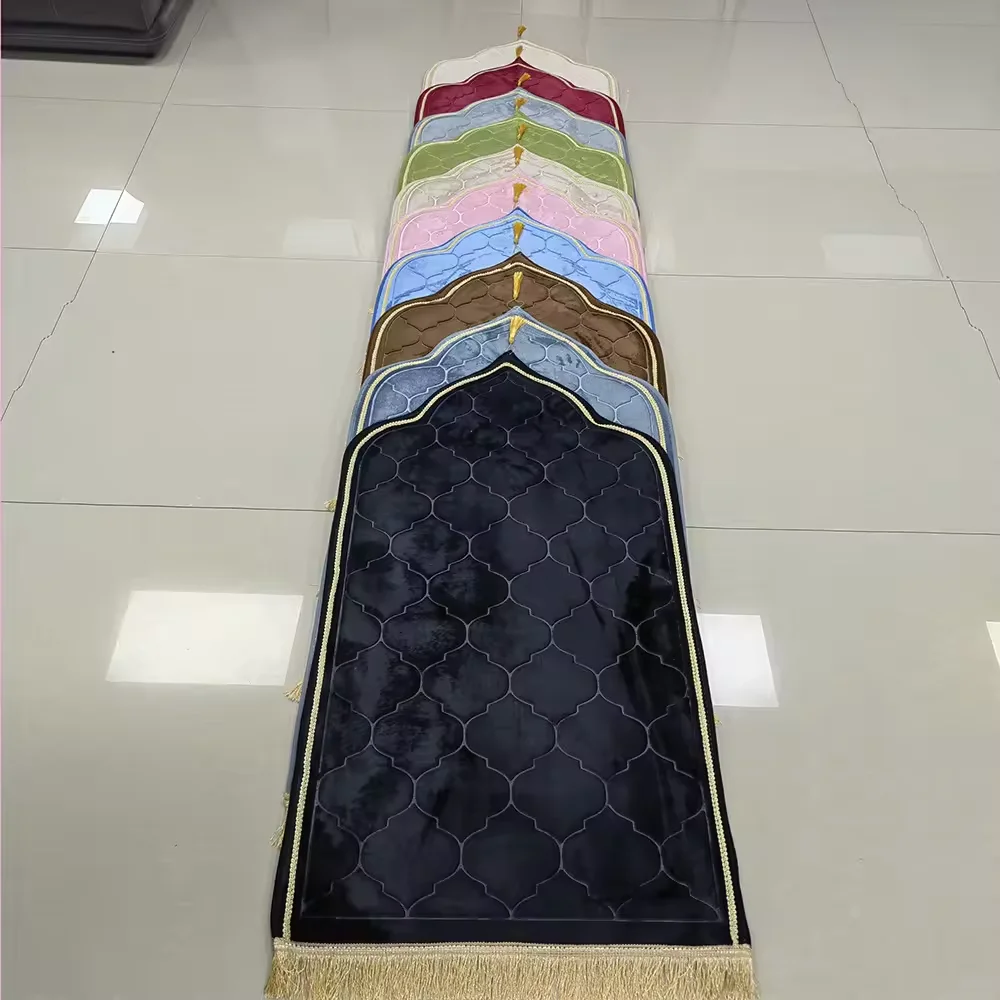 Rectangle Flannel Embossed Worship Mat Thick Foam Muslim Prayer Mat Islamic Prayer Rug