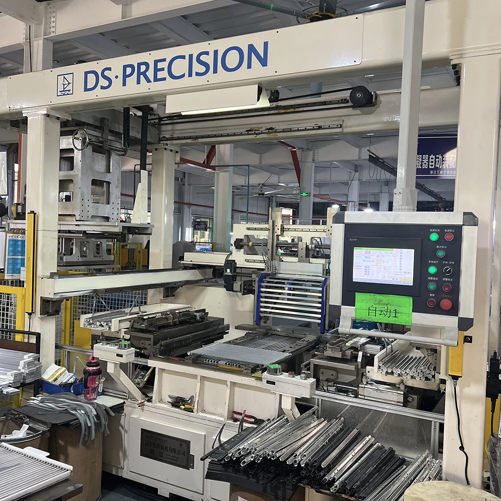 Aftermarket Car Auto Air Conditioning System Auto AC Evaporator FOR GM BUICK ALLURE GM BUICK LACROSSE GM IMPALA SS OEM 93732325