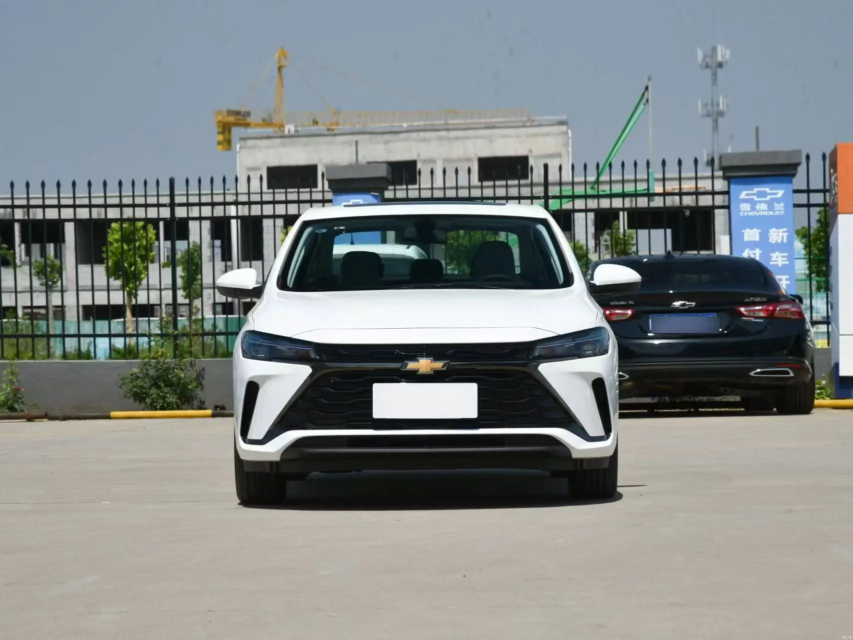Chevrolet Cruze 1 5 e-Quinox гибридная темная внутренняя задняя камера FWD газ Евро VI кожа новое состояние б/у Monza Orlando