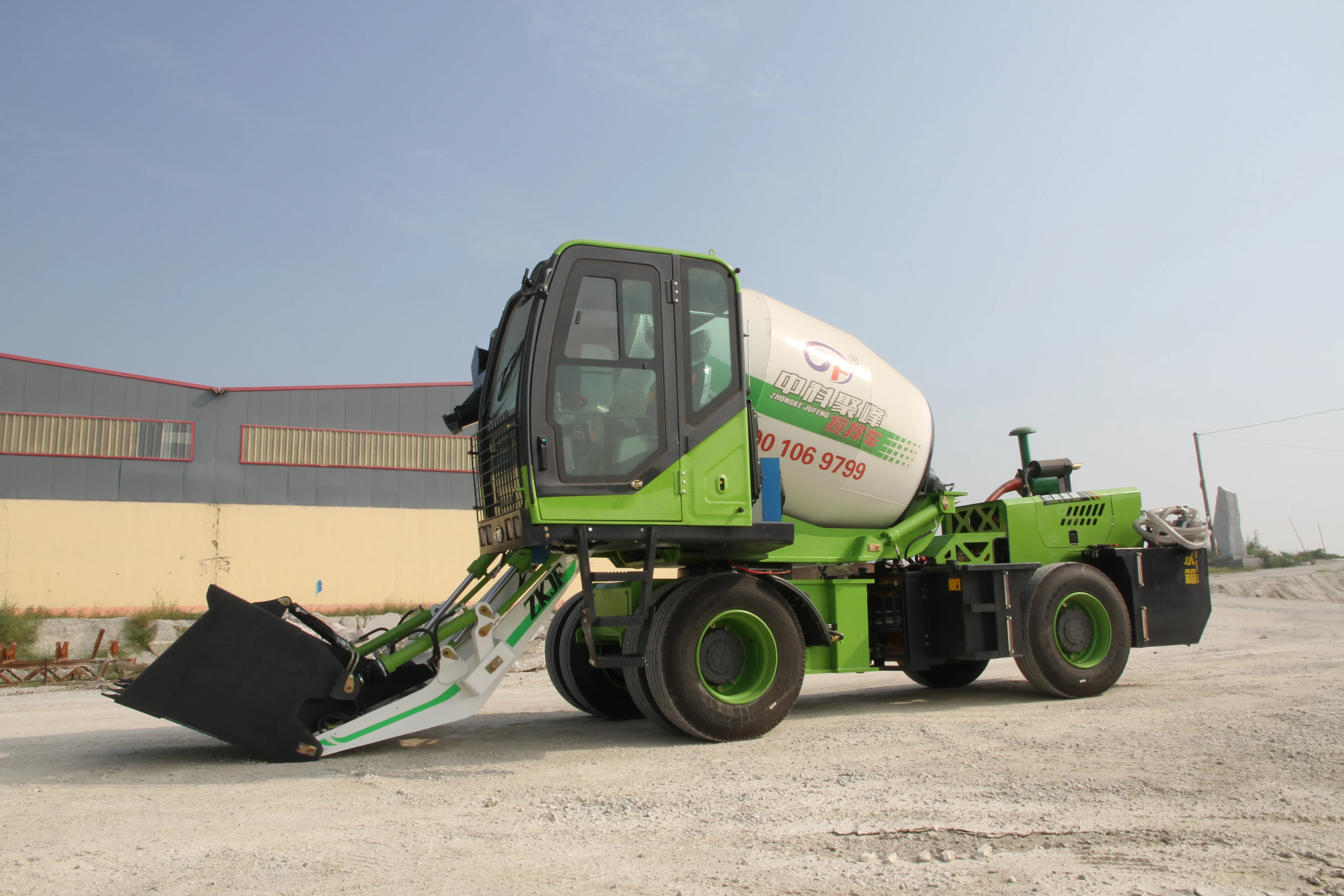 Zhongke Jufeng (Shanqi Group) 3.5 cubic meters A self-feeding mixer truck discharge faster without residue