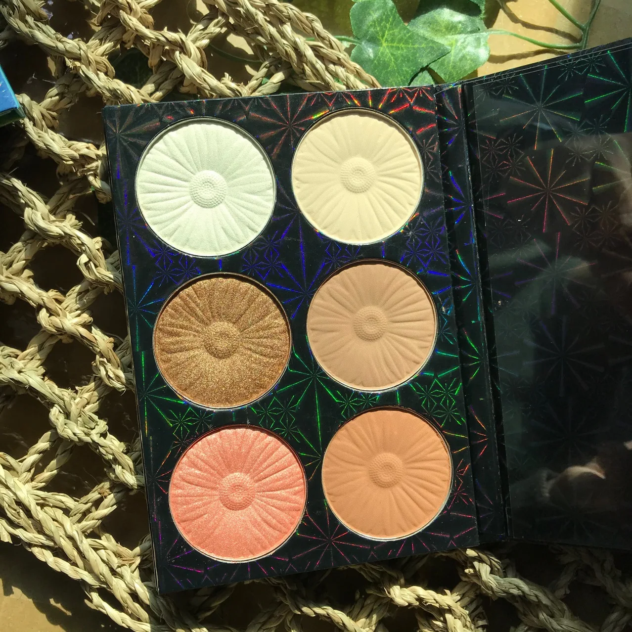 Cosmetics 6 Color Shiny Packaging  Highlight Powder Shimmer Private Label Face Highlighter Makeup Contour Highlighter Palette