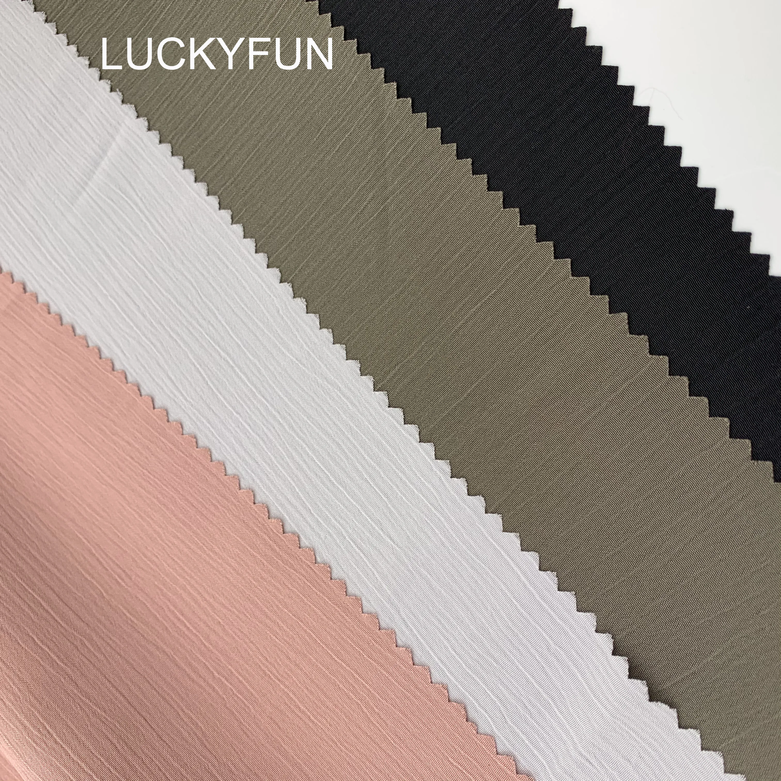 Best sell Soft  hand feeling poly crape fabric for woman cloth