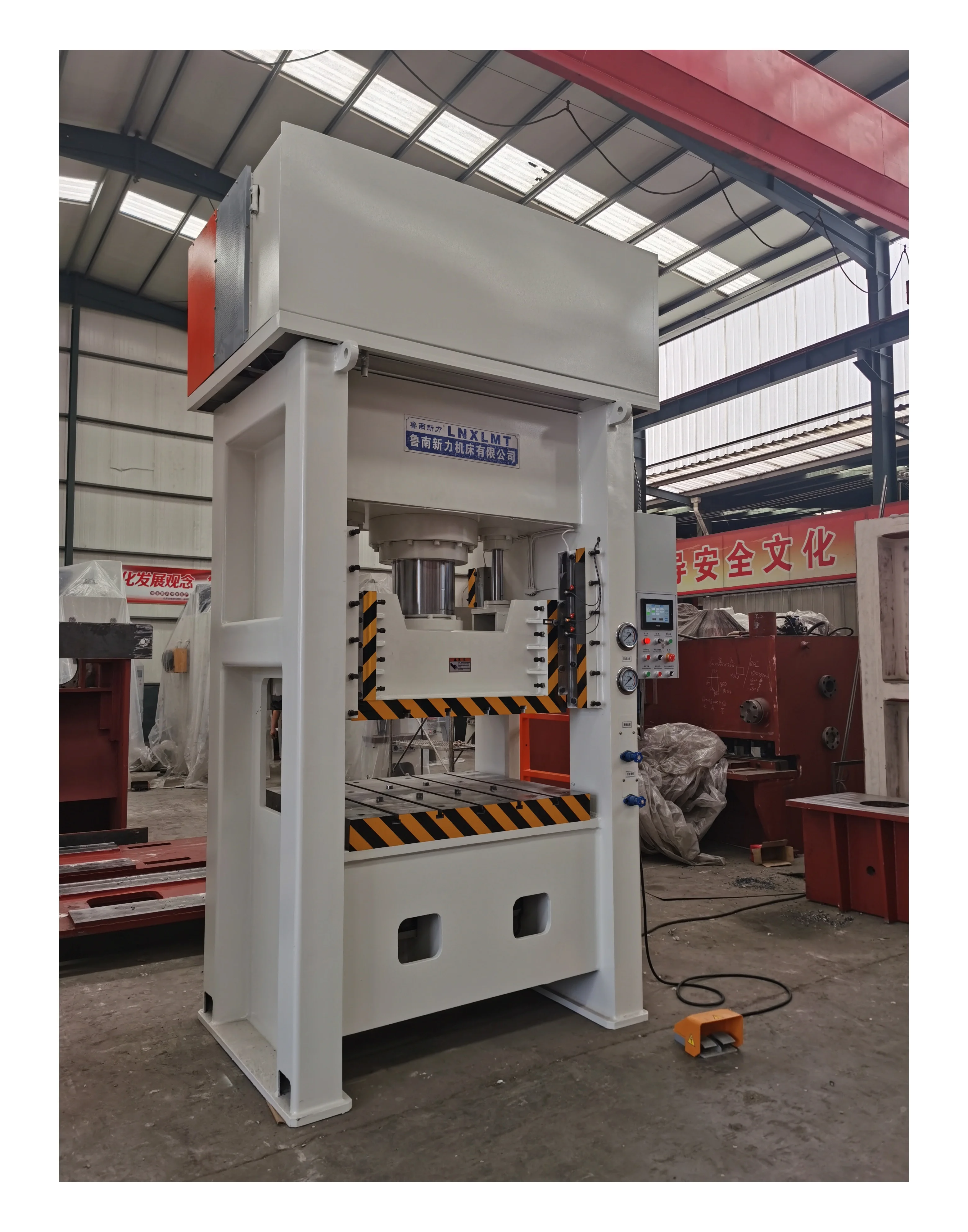 200 ton hydraulic press brake punching  H frame machine bigger worktable Eject cushion fast cylinder