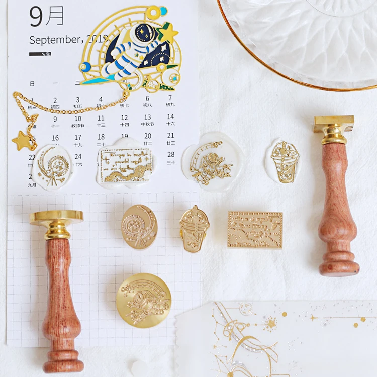 Custom Sealing Letter Wax Seal Stamp Set Kit With Wooden Handle