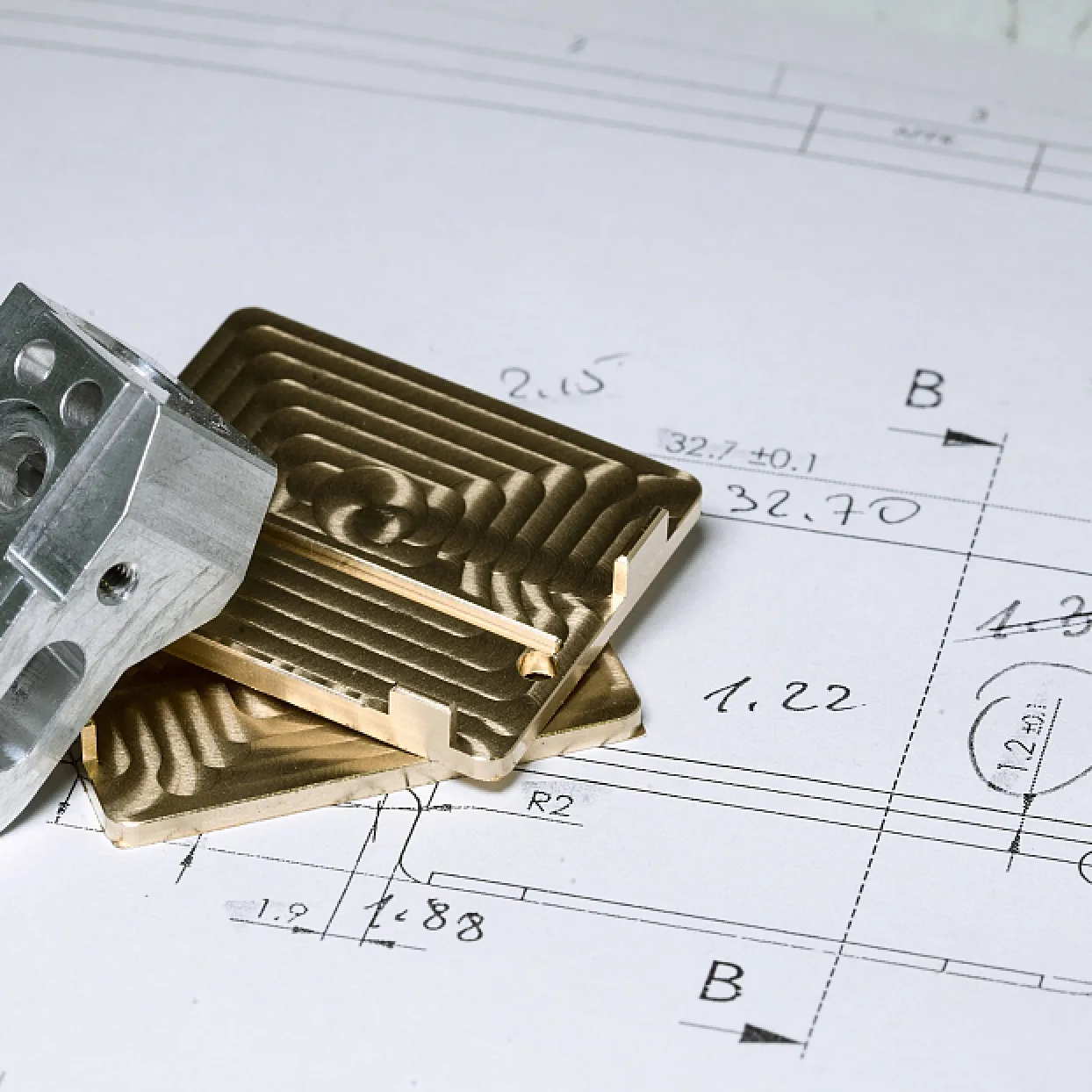 Custom Machined and Milled Aluminum Precision Metal Rapid Prototyping via Wire EDM Drilling Broaching Techniques