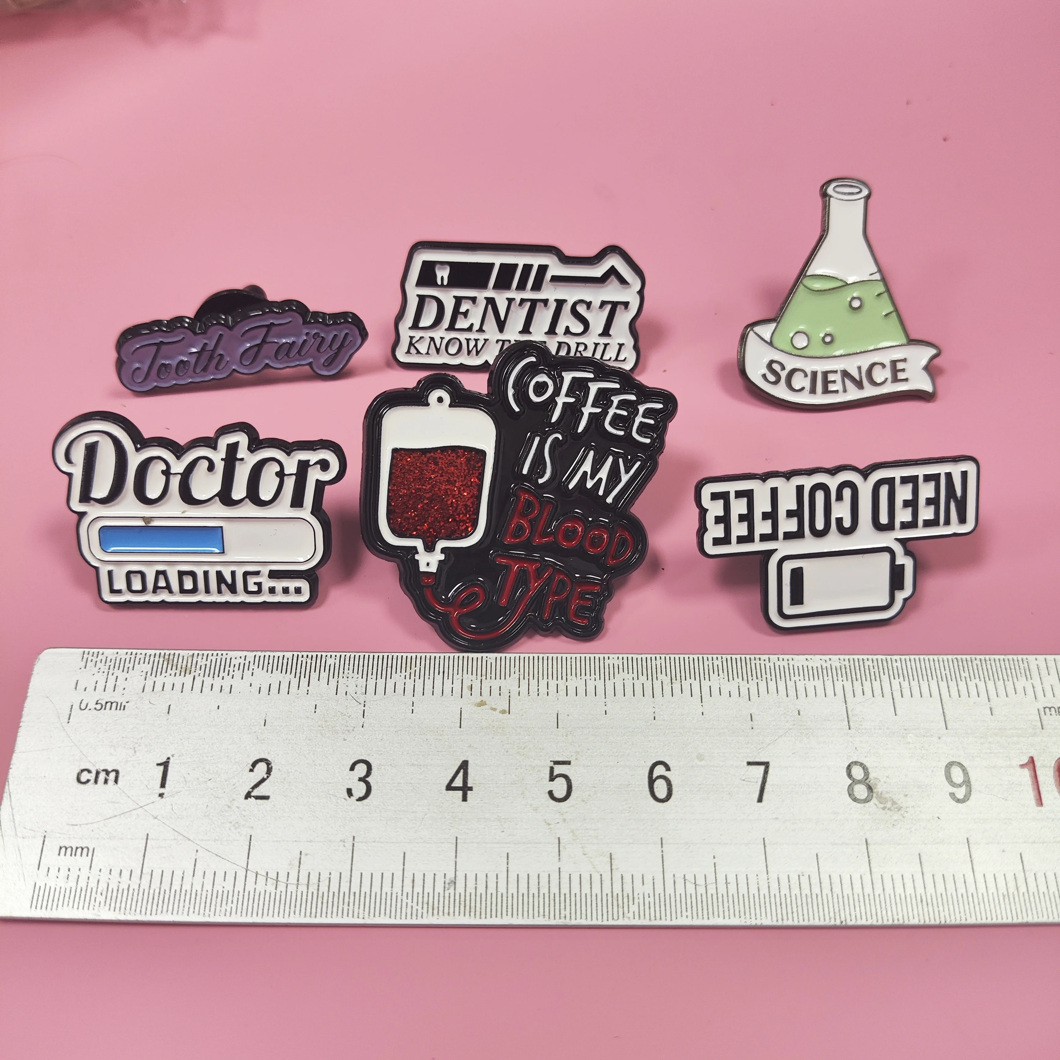 2024 Small Dentist Teeth Pins  doctor nursing health enamel medical gift nurse doctor Brooch Pins