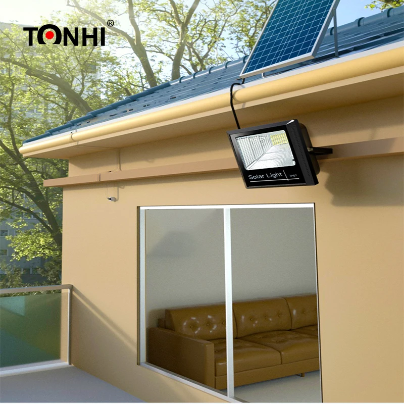 Good quality factory directly 10 Years Warranty High Lumen Solar Panel led flood lights