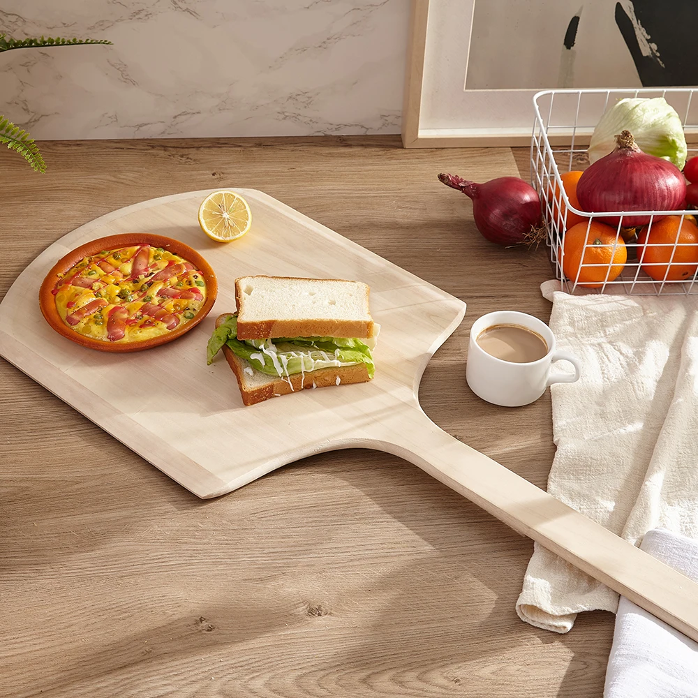 Wholesale Price Restaurant-Grade Poplar Wood Pizza Peel Pizza Board with Long Handle