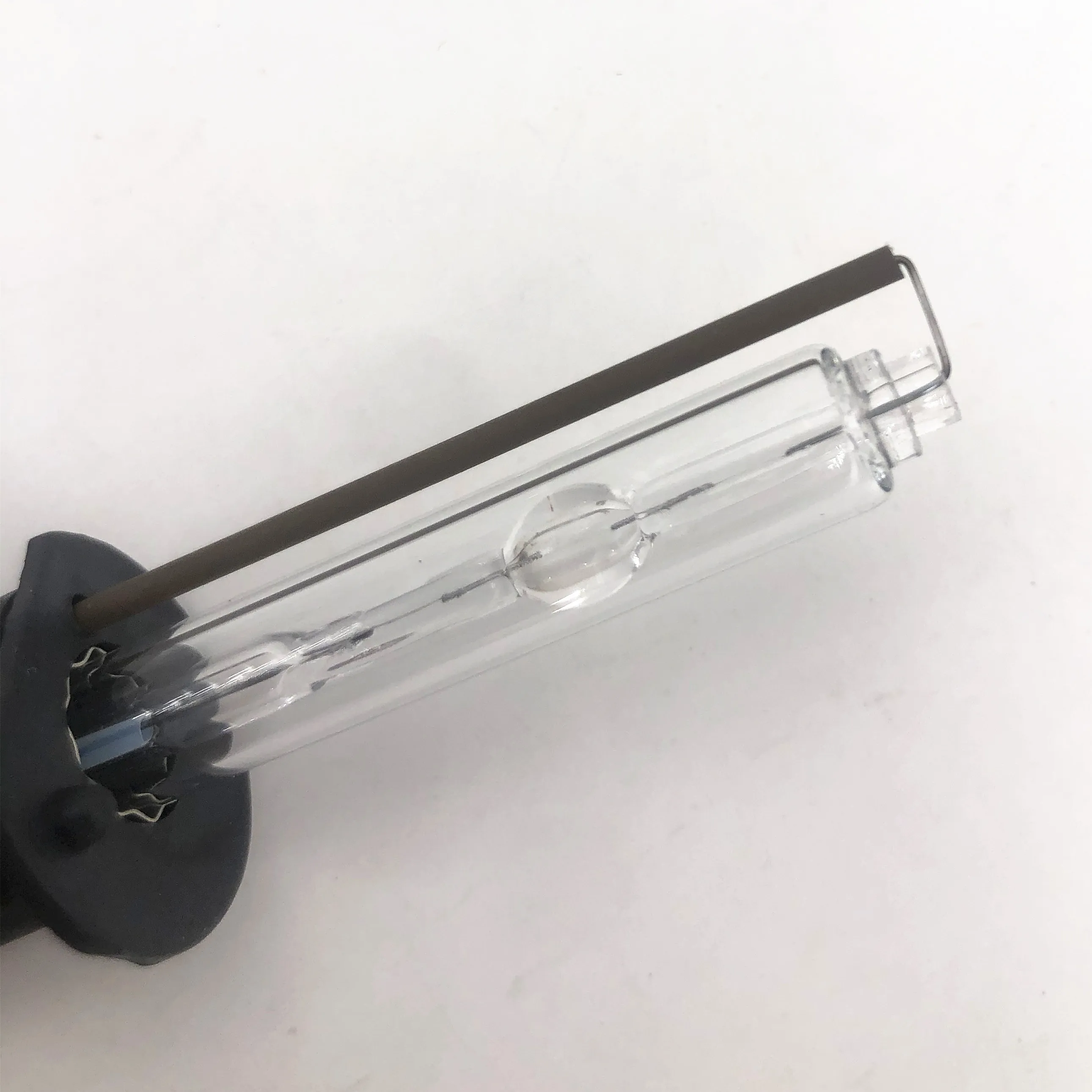 High Quality Factory Wholesale Xenon Car Lamp H1 Wired Style Auto Headlamp H1/H3/H7/H8/H9/H11/9005/9006/9012 YEAKY HID Bulb