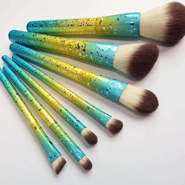 
Fashion Durable Gradient Color Makeup Brush 7 pcs Luxury Colorful Makeup Brushes High Quality Vegan Beauty Tool 