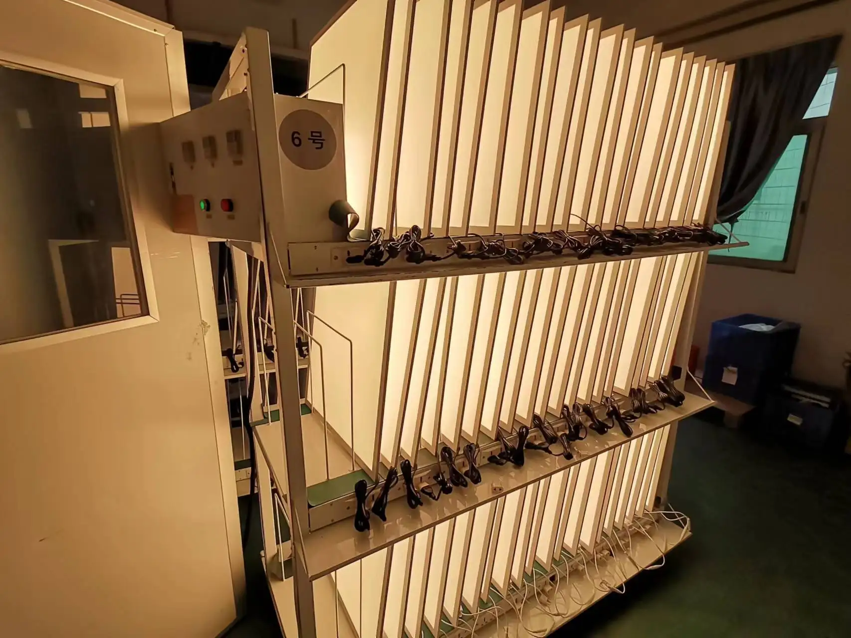 Best price IP44 Office DALI Edge-lit Slim Flat Drop Square Aluminum Ceiling Light Panel Light Lamp For Indoor Lighting