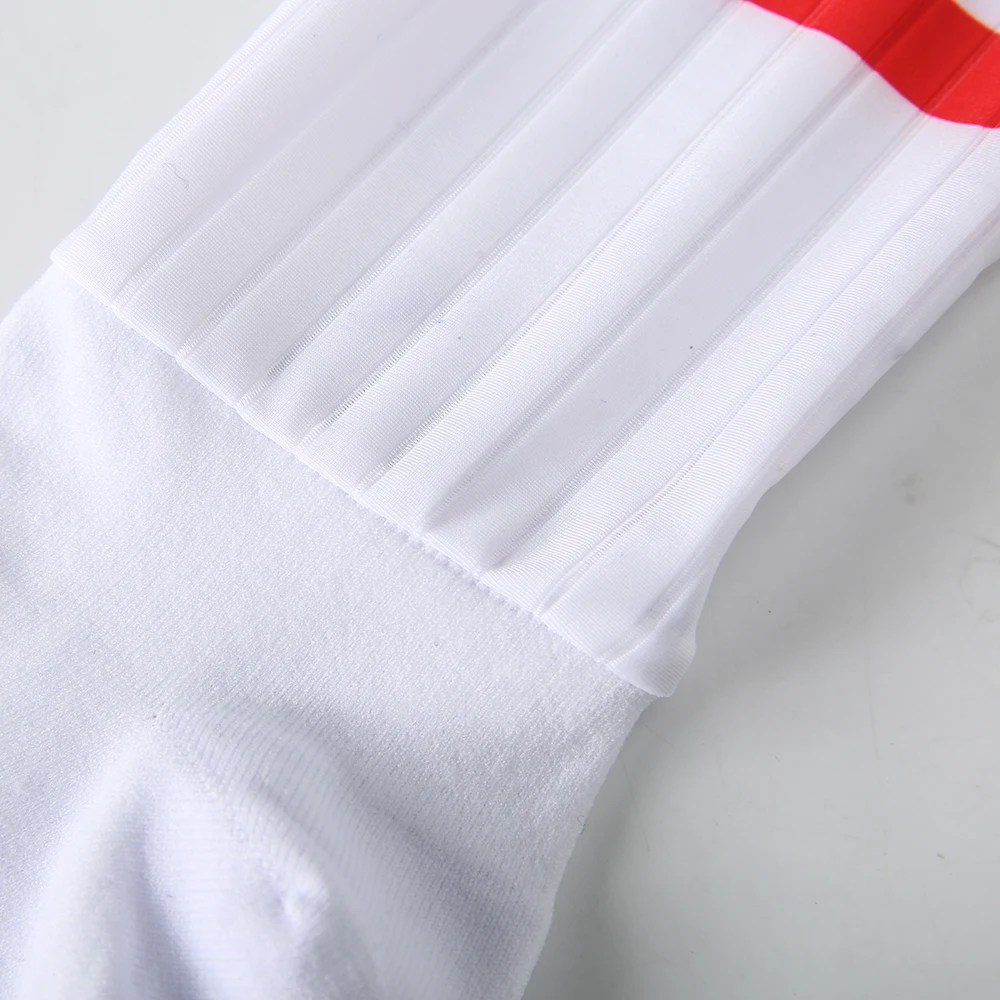 YKYWBIKE New High Quality Pro Team MTB Bike Socks Breathable Road Bicycle Socks Outdoor Sports Racing Socks Customized Logo