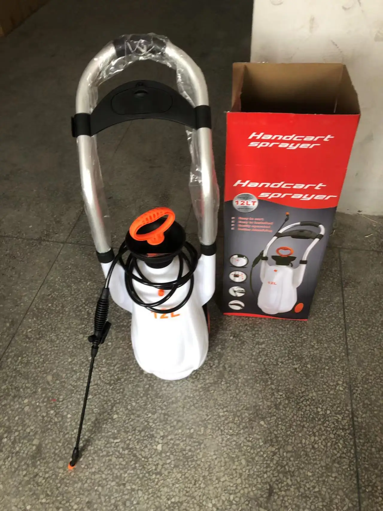 China OEM manufacturer agricultural manual 12 Liter trolley version sprayer