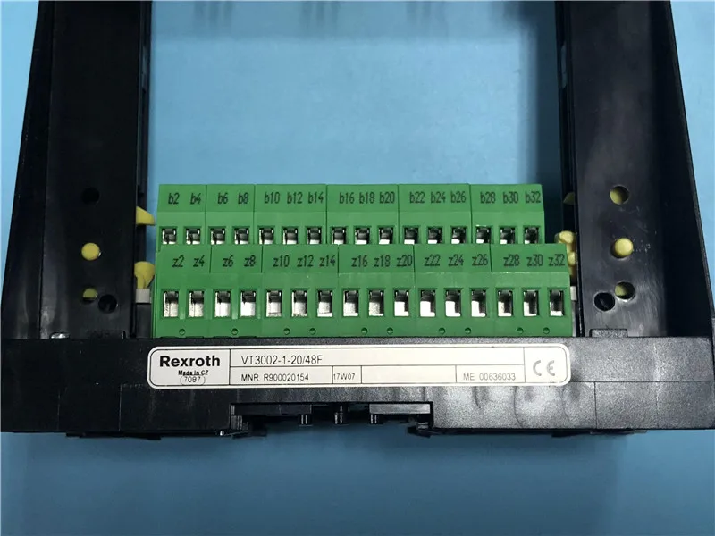 Top Selling Products 2021 VT series of VT3002-1-2X/48F VT3002 Cardholder Card