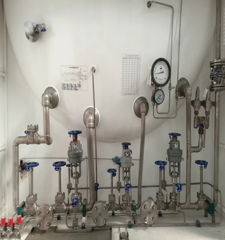 40FT 52.6cubic meter 3-axle LNG semi trailer truck