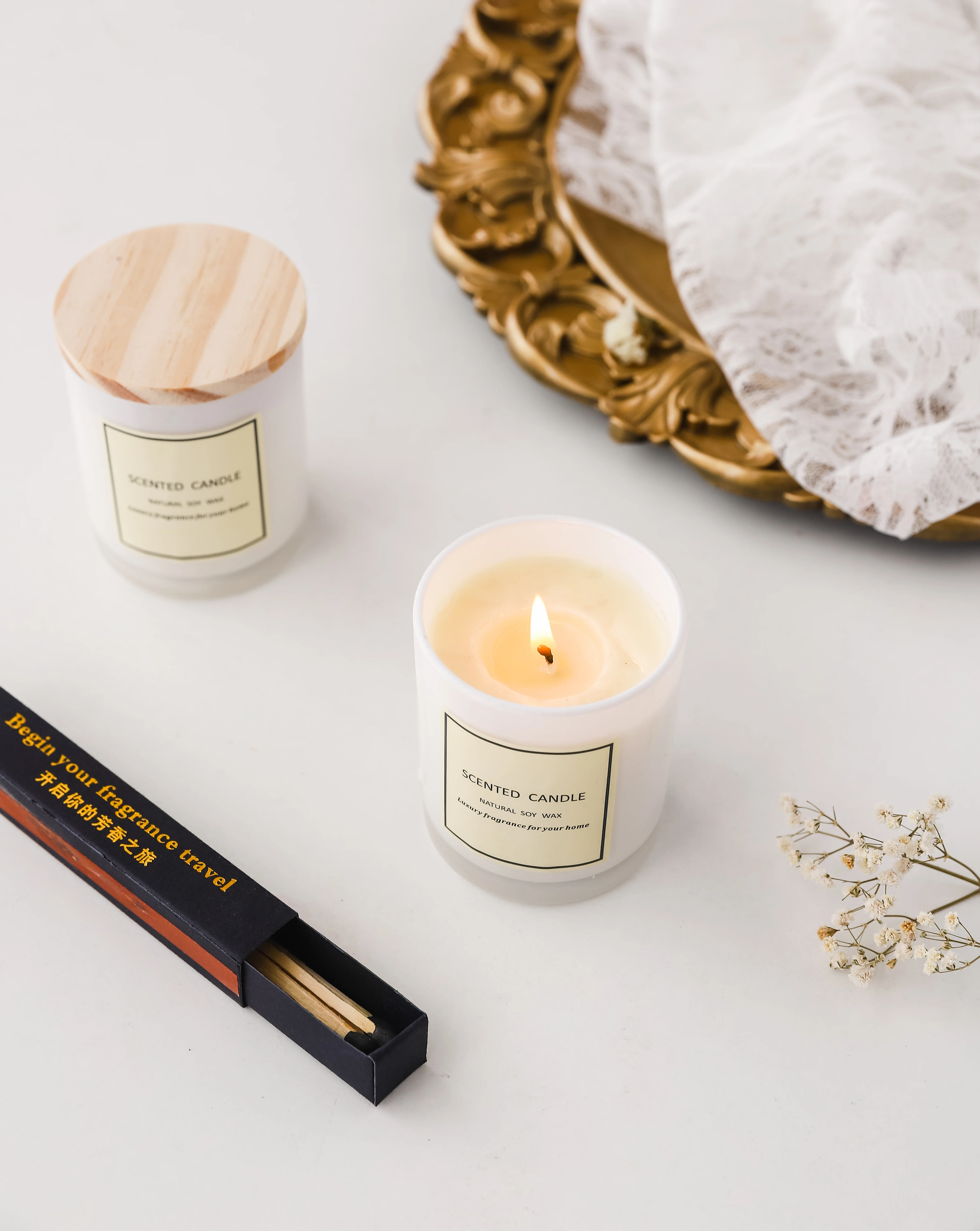 Wholesale Modern Hot Sale Luxury White Scented Soy Candles with Custom Labels Scented Candles with Wooden Lid and Gift Box