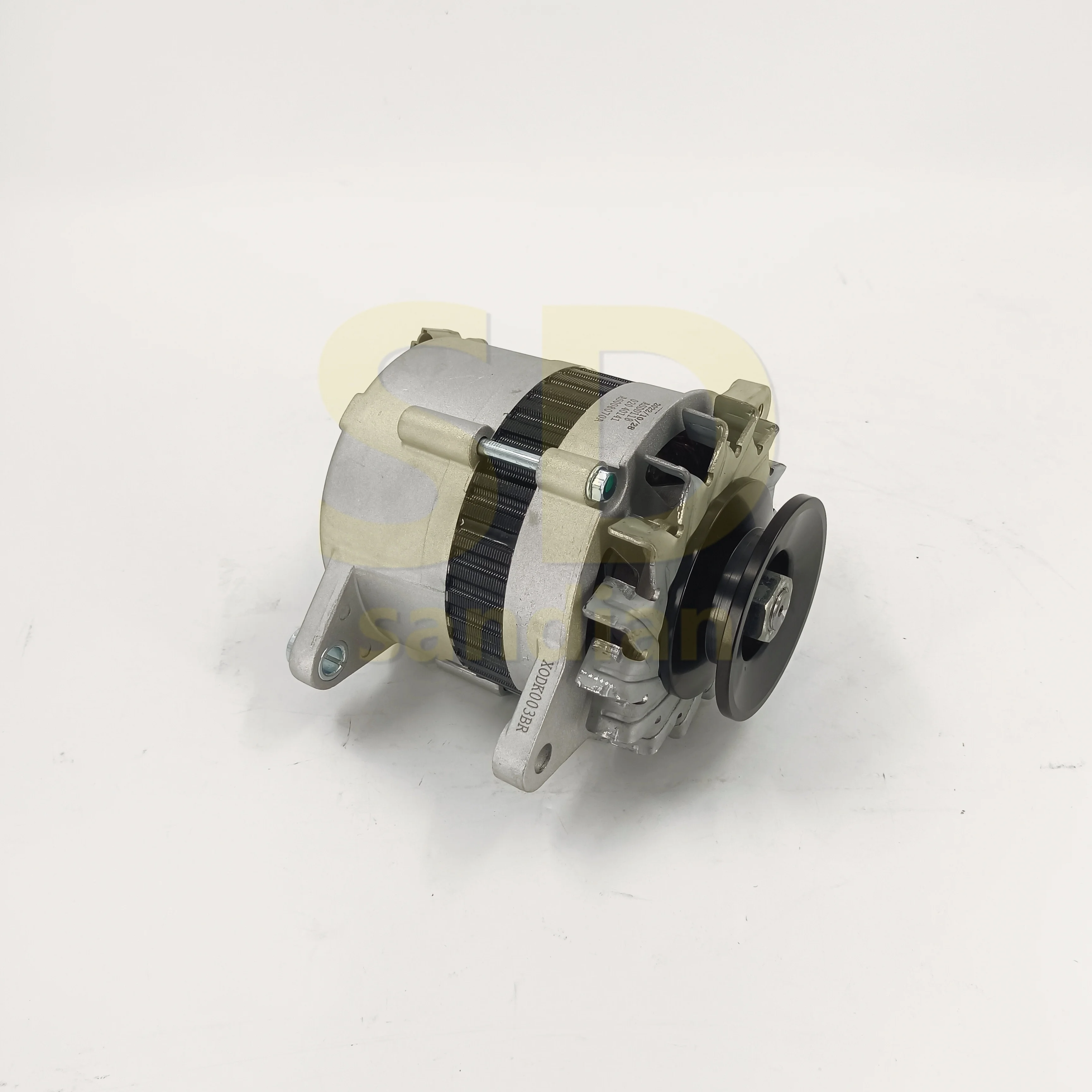 Excavator parts Alternator Generator 4BD1T 24V 30A 80MM 8-97022-211-2 0-33000-6542
