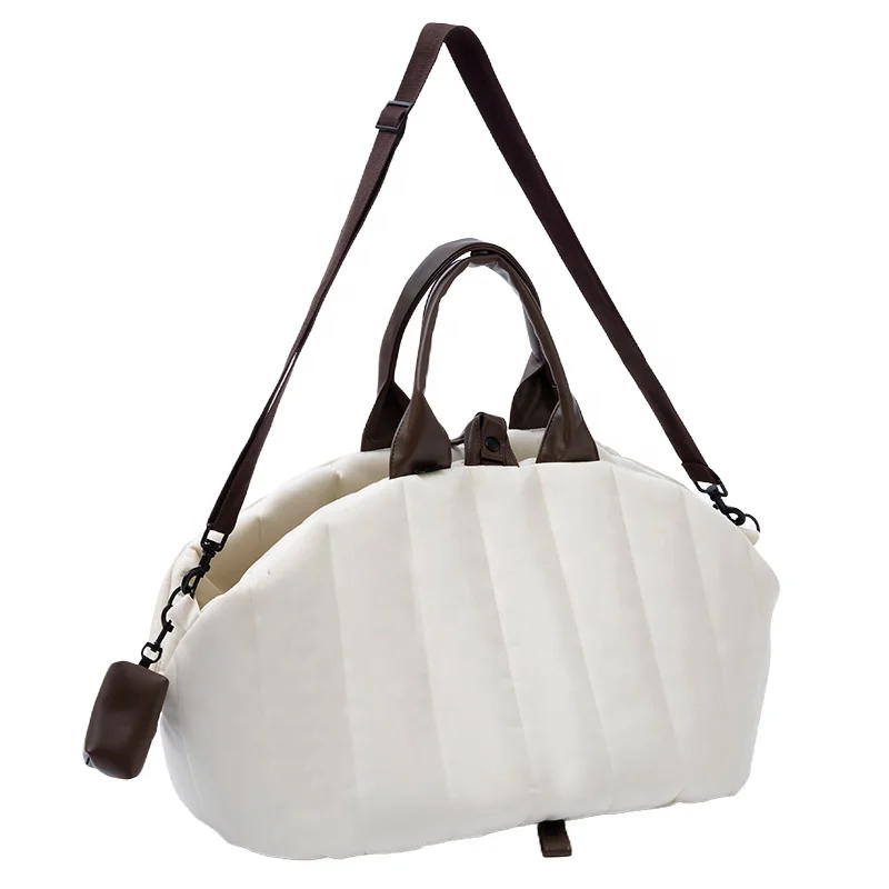 Factory Outlet Luxury Cat Carrier Bag Soft-Sided Pet Travel Carrier for Cats and Dogs Handbag in the Shape of a Shell