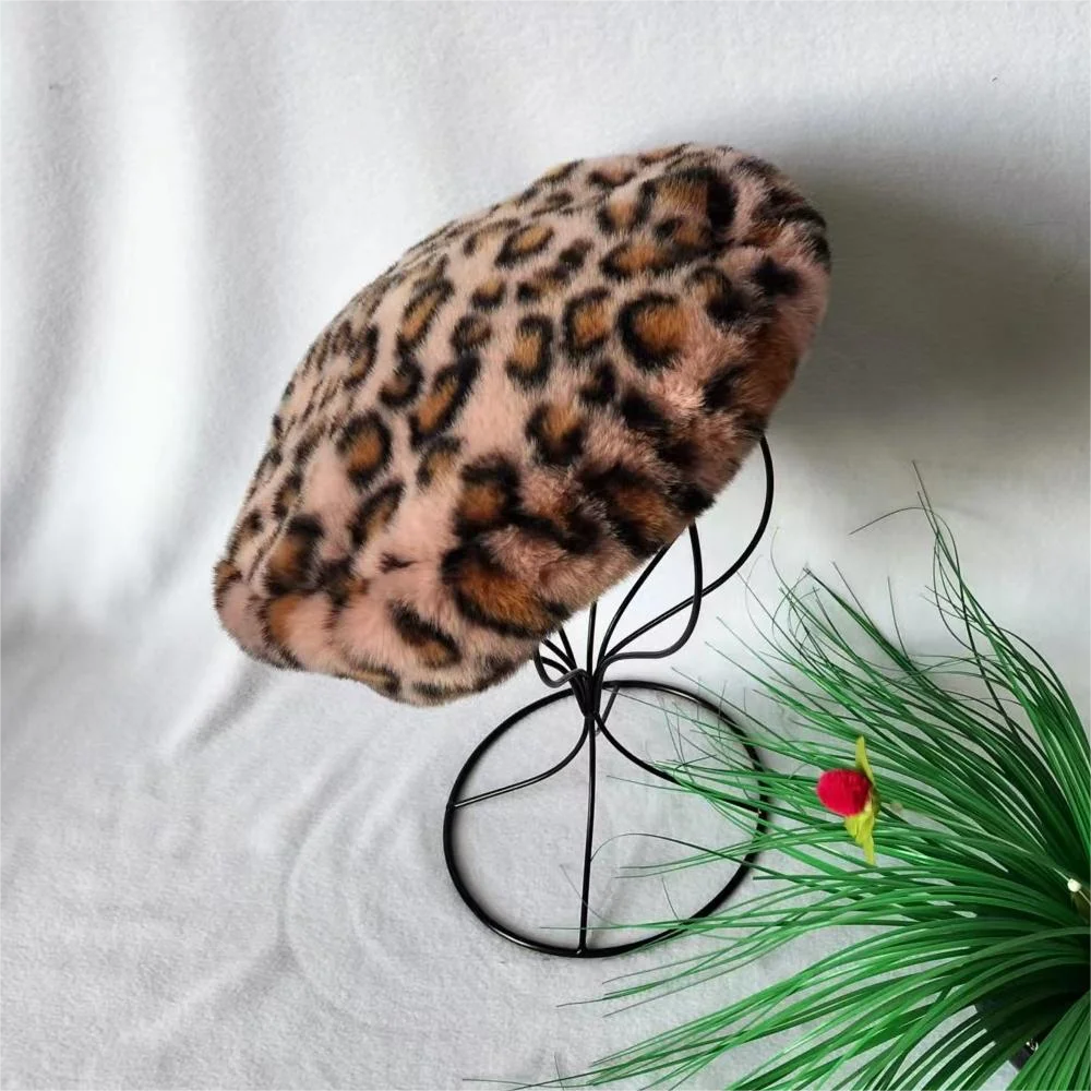 high quality fashion Comfortable leopard beret homme chic Ladies go out in winter