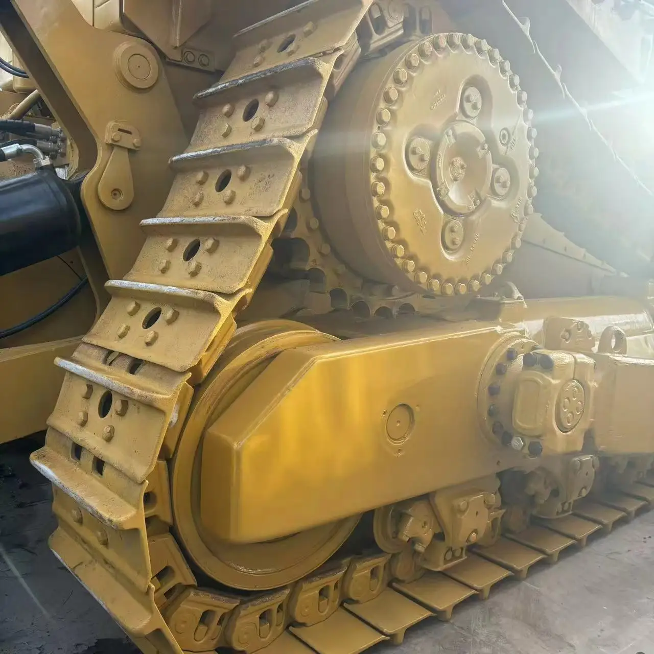 Бульдозеры гусеничные caterpillar catD10R 90% новая в отличном состоянии высокое качество d8r D5K