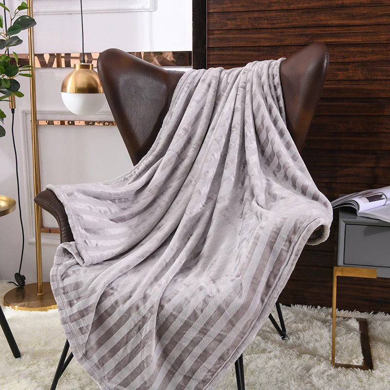 
100% polyester cantionic flannel blanket/throw 