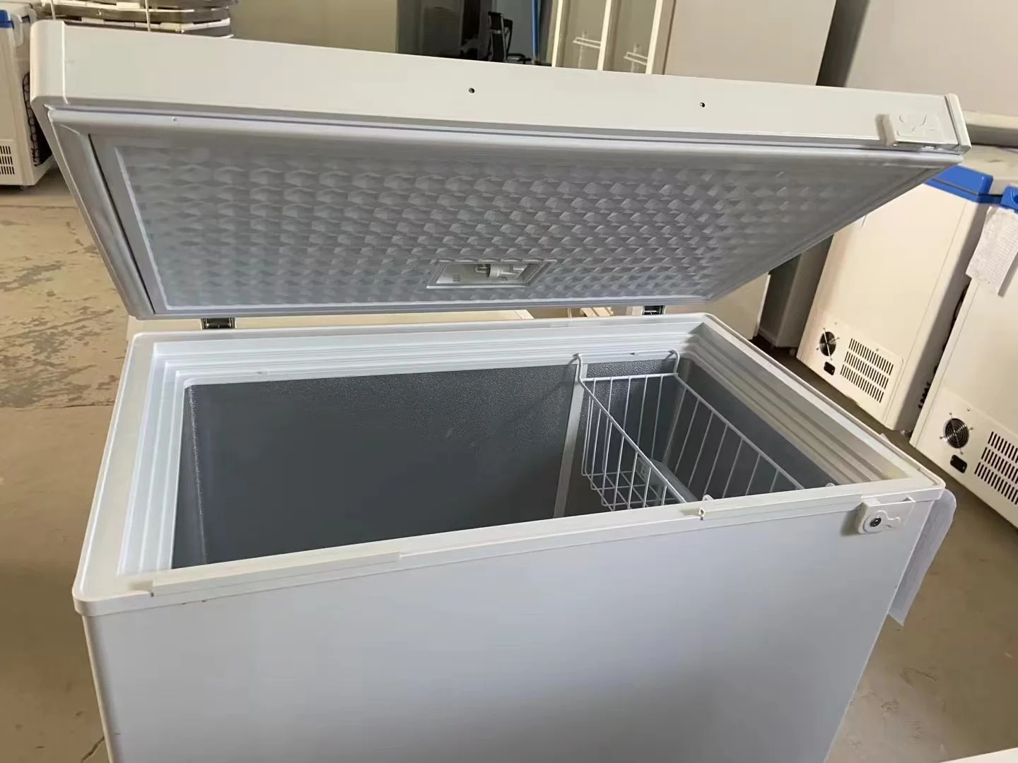 208L Capacity kit Freezer
