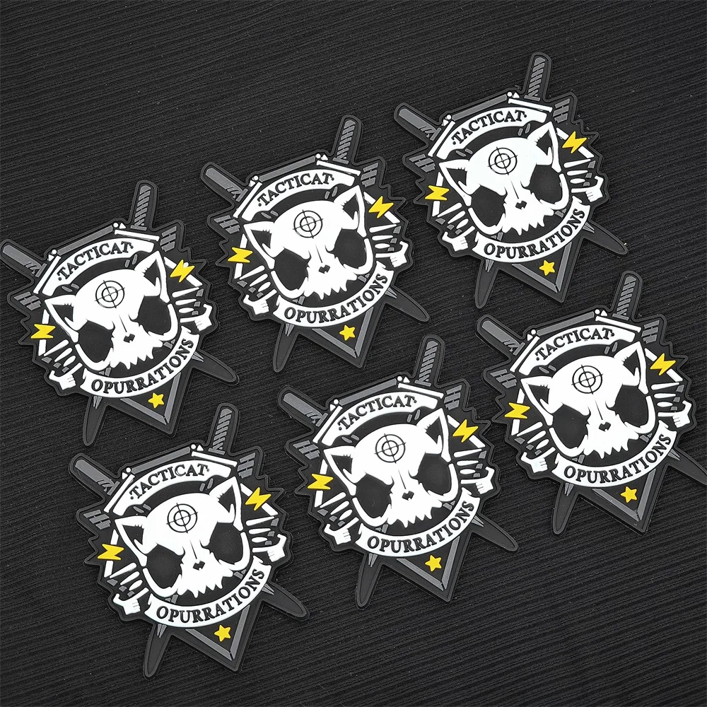 Designer 3d raised Effect printing pvc clothes Soft logos clothing silicone custom rubber patch for clothing clothes custom