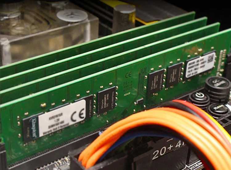 Оптом DDR4 4 ГБ 8 16 32 ОЗУ для рабочего стола 2133 МГц 2400 2600 3200 288-контакт игрового настольного ПК В наличии!